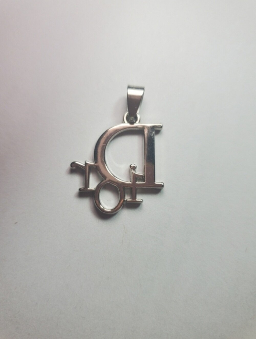 SILVER CHARM/PENDANT - Picture 2 of 3